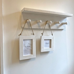 https://www.inspirationswholesale.co.uk/img/product/hanging-photograph-frame-4x4-white-102000317-240.jpg